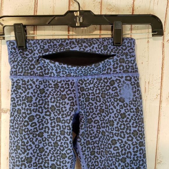 Nancy Rose Blue Leopard Print Athletic Leggings - Picture 6 of 7